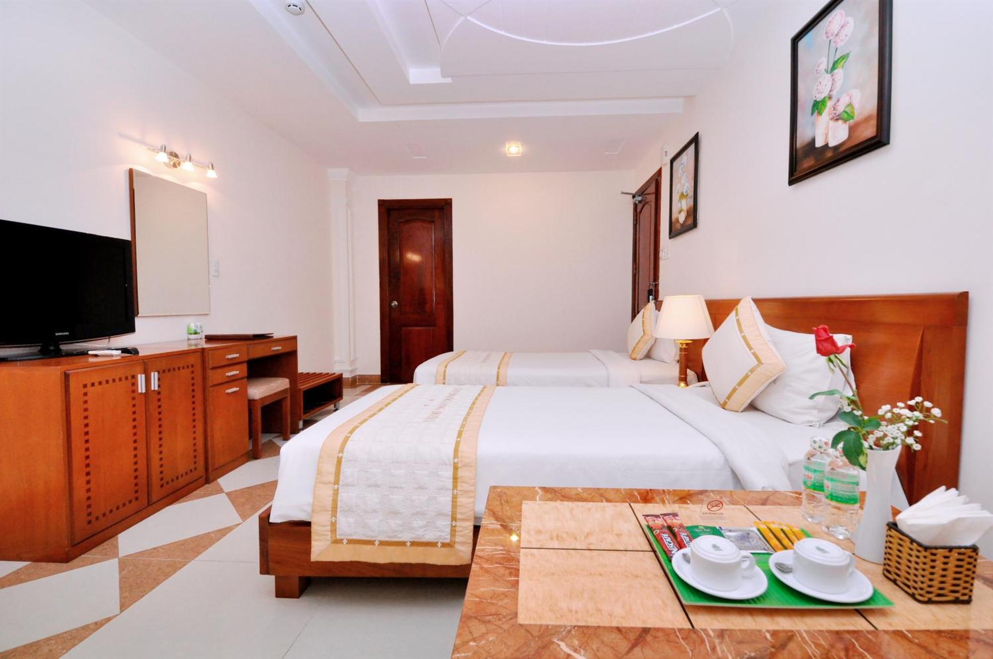 Tan Hoang Long Hotel Хошимін Екстер'єр фото